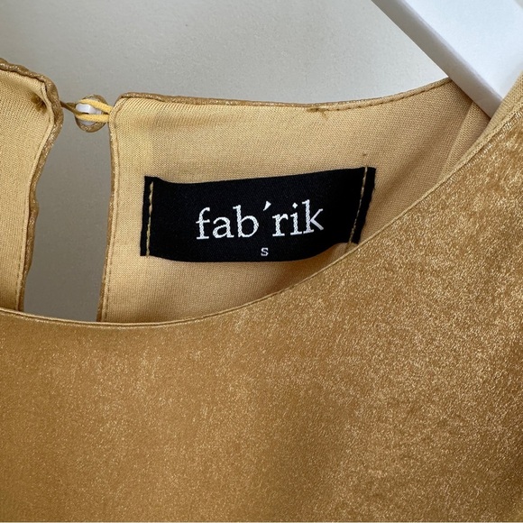 fab'rik Gold Sleeveless Ruffled Mini Dress Size Small - Picture 9 of 11